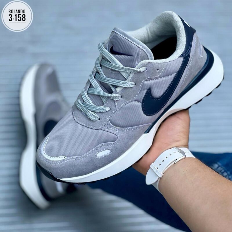 NIKE WAFFLE